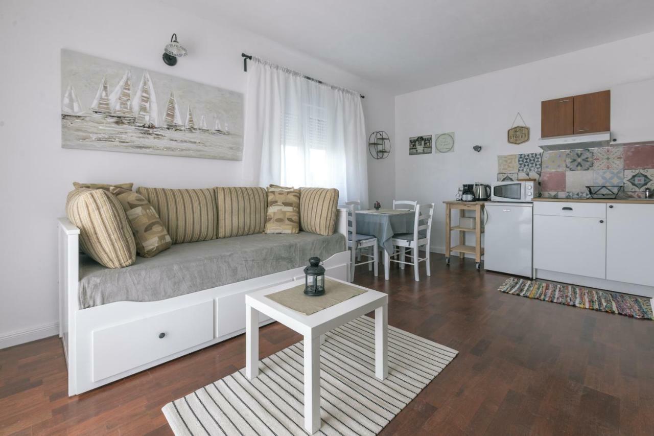 Hedon-Stone Apartment Starigrad Paklenica Bagian luar foto